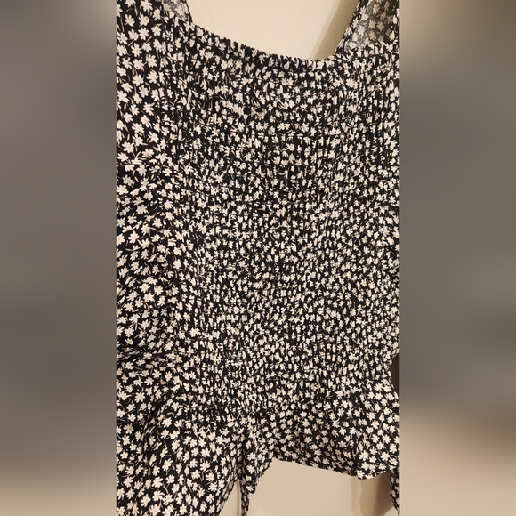 Top - Picture 6 of 7